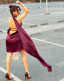 Avneet Kaur feet photo thumbnail