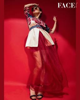 Avneet Kaur feet photo thumbnail