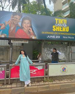 Avneet Kaur feet photo thumbnail