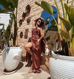 Avneet Kaur feet photo thumbnail