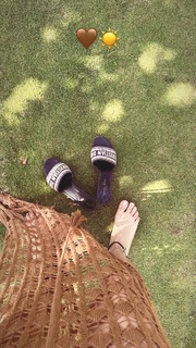 Avneet Kaur feet photo thumbnail