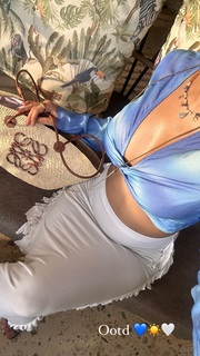 Avneet Kaur feet photo thumbnail