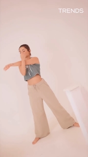 Avneet Kaur feet photo thumbnail