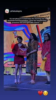 Avneet Kaur feet photo thumbnail