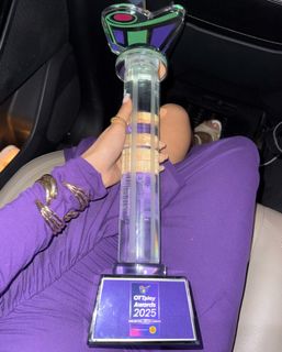 Avneet Kaur feet photo thumbnail
