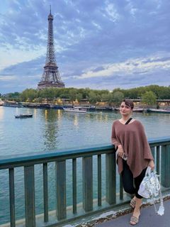 Avneet Kaur feet photo thumbnail