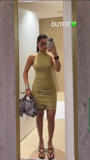 Avneet Kaur feet photo thumbnail