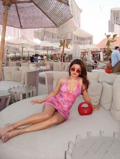 Avneet Kaur feet photo 1