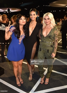 Awkwafina feet photo thumbnail