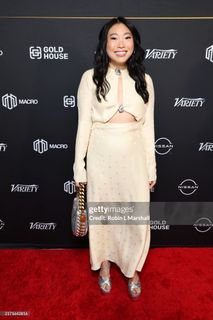 Awkwafina feet photo thumbnail