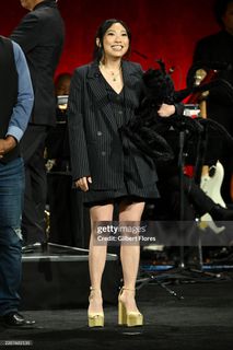 Awkwafina feet photo thumbnail