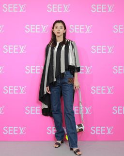 Aya Asahina feet photo thumbnail