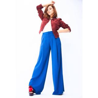 Aya Cash feet photo thumbnail