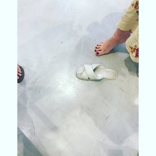 Aya Cash feet photo thumbnail