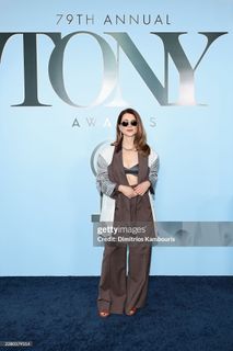 Aya Cash feet photo 4