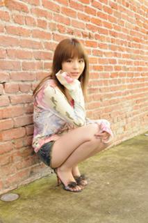 Aya Hirano feet photo thumbnail