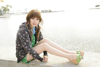 Aya Hirano feet photo thumbnail