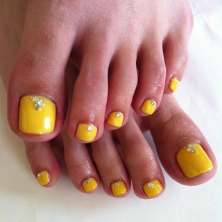 Aya Hirano feet photo thumbnail