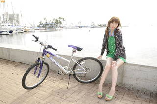 Aya Hirano feet photo thumbnail