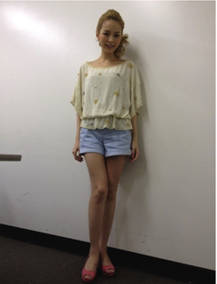 Aya Hirano feet photo thumbnail