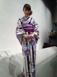 Aya Hirano feet photo thumbnail