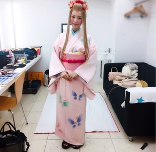 Aya Hirano feet photo thumbnail