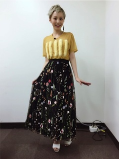 Aya Hirano feet photo thumbnail