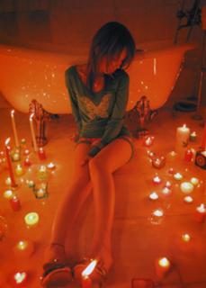 Aya Hirano feet photo thumbnail