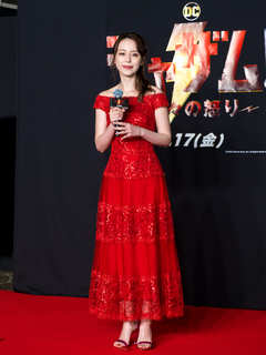 Aya Hirano feet photo thumbnail
