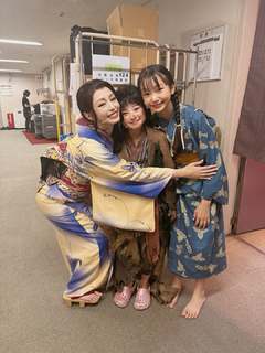 Aya Hirano feet photo thumbnail