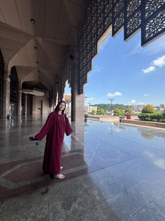 Aya Hirano feet photo thumbnail