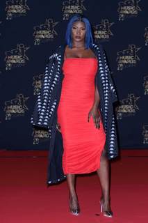 Aya Nakamura feet photo thumbnail