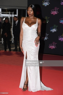 Aya Nakamura feet photo thumbnail