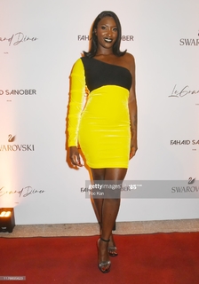 Aya Nakamura feet photo thumbnail