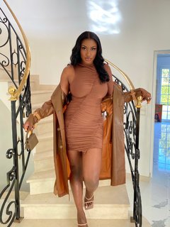 Aya Nakamura feet photo thumbnail