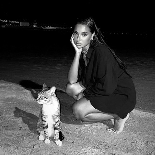 Aya Samaha feet photo thumbnail