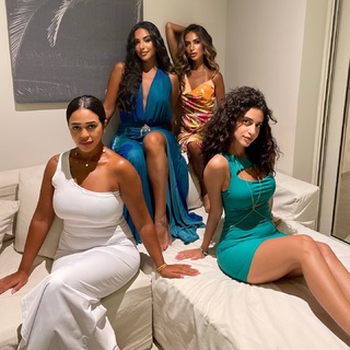 Aya Samaha feet photo thumbnail