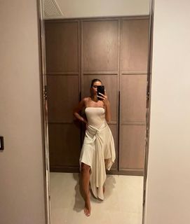 Aya Samaha feet photo thumbnail