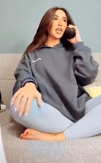 Aya Samaha feet photo thumbnail