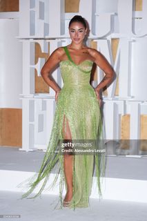 Aya Samaha feet photo thumbnail