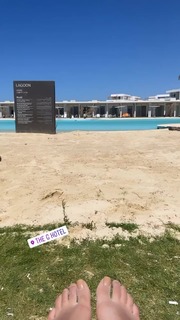 Aya Selim feet photo thumbnail