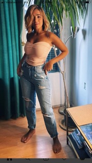 Aya Selim feet photo thumbnail