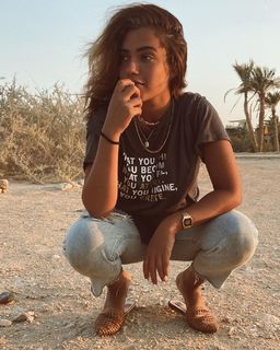 Aya Selim feet photo thumbnail