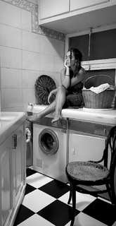 Aya Selim feet photo thumbnail