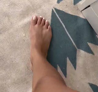 Aya Selim feet photo thumbnail