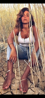 Aya Selim feet photo thumbnail