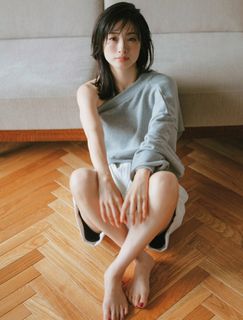 Aya Ueto feet photo 1