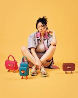 Ayaka Miyoshi feet photo 20