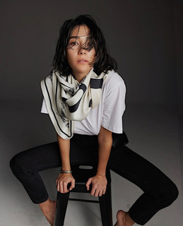 Aybüke Pusat feet photo thumbnail