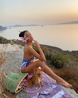 Aybüke Pusat feet photo thumbnail